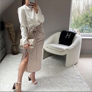 (NWOT) ZARA knotted midi skirt